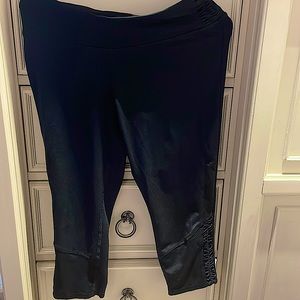 Women’s Champion Size Medium Black Workout Pants